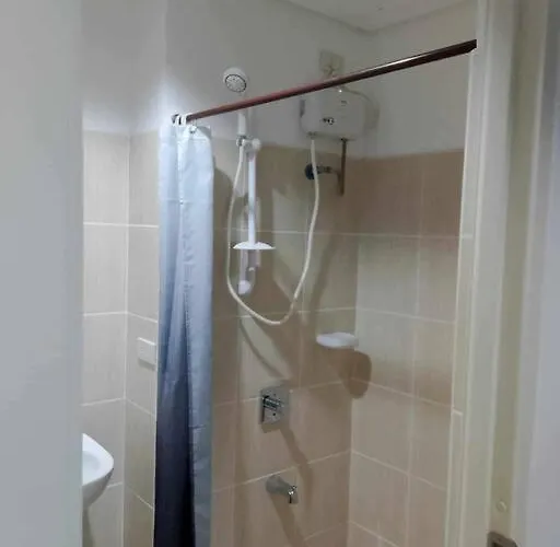 Апартаменты Us Embassy, Cozy Condo, Ermita, Roxas Blvd *
